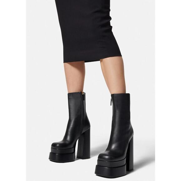 Versace Runway Aevitas Platform Black Leather Ankle Bootie 37.5/ 7.5 NIB $1,725 - Picture 2 of 16